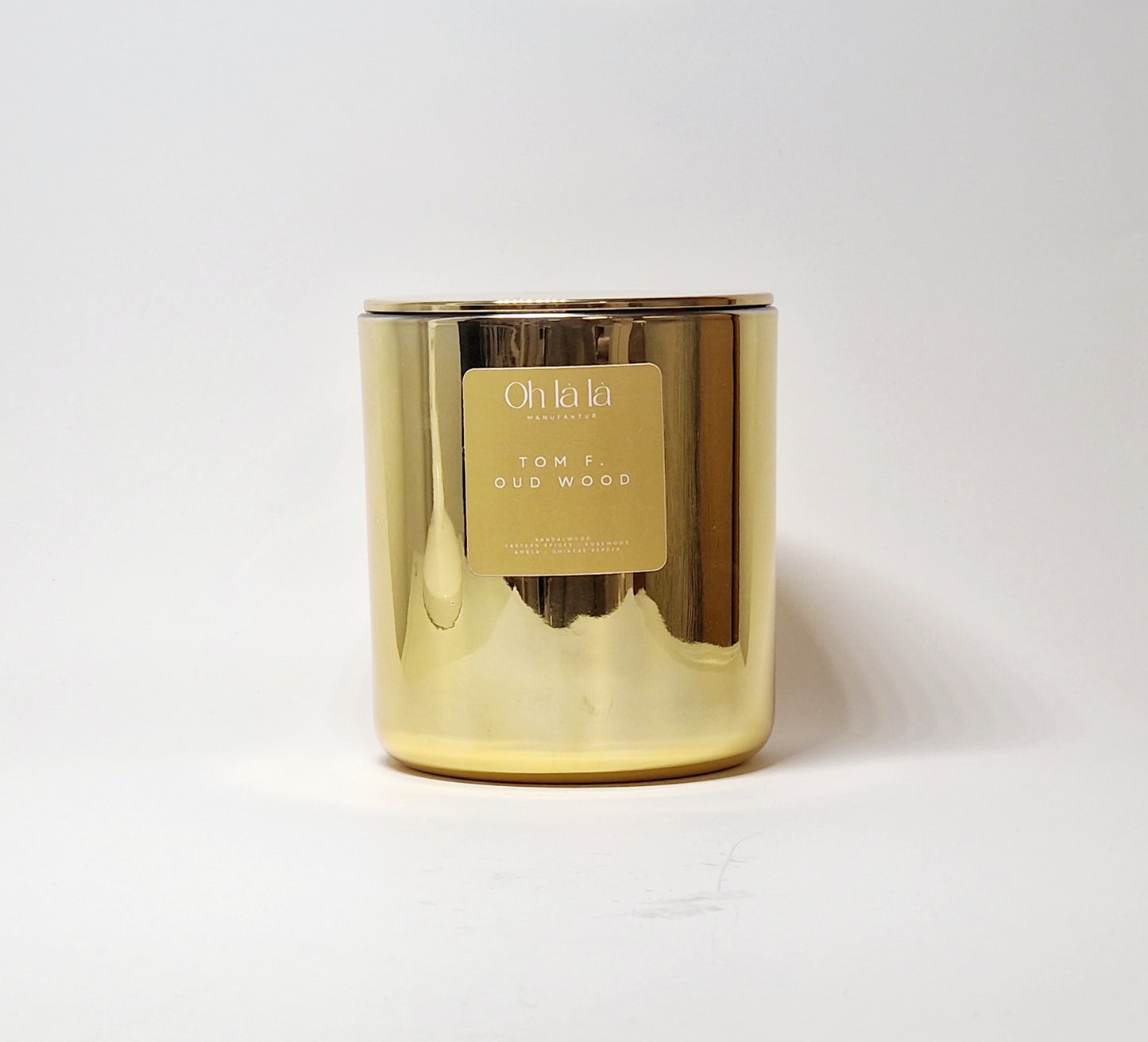 Soy candle TOM. F OUD WOOD