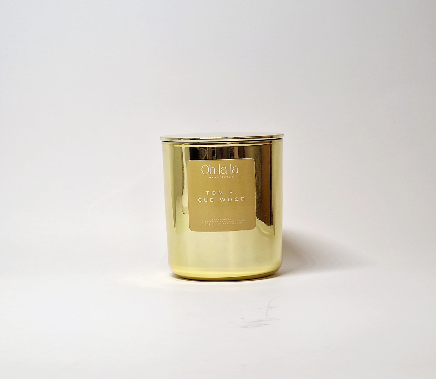 Soy candle TOM. F OUD WOOD